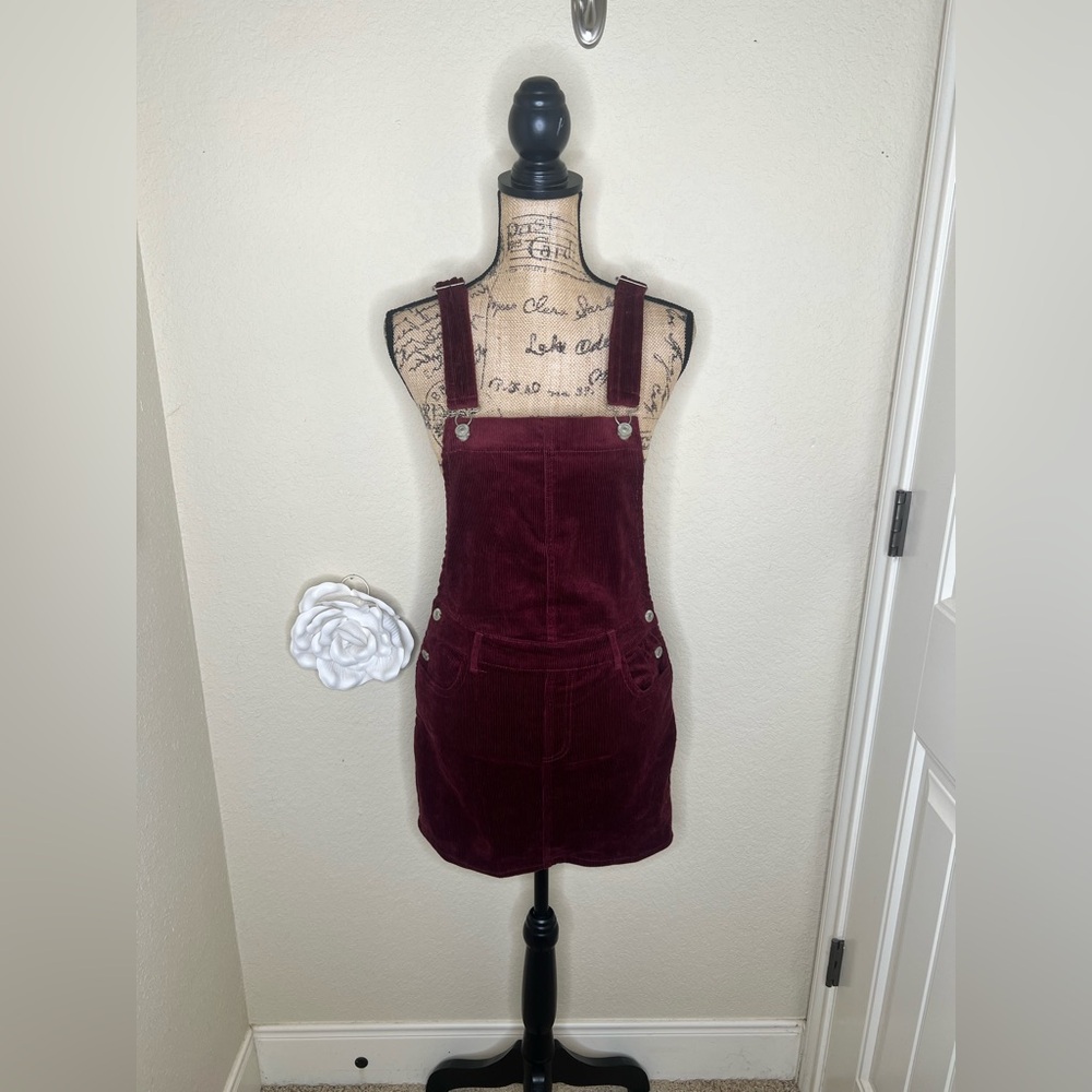 NTM: Love Tree Burgundy Corduroy Overall Dress Adjustable Straps Size M NWT